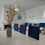 Apartment For 8, With Game & Office *