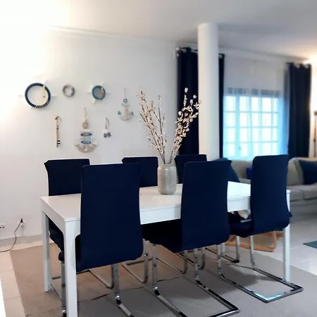 For 8, With Game & Office Apartment *