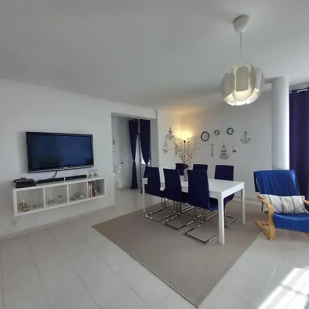 For 8, With Game & Office * São Bernardino