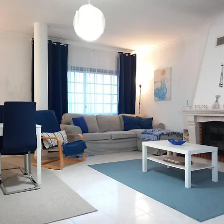 For 8, With Game & Office Lägenhet São Bernardino