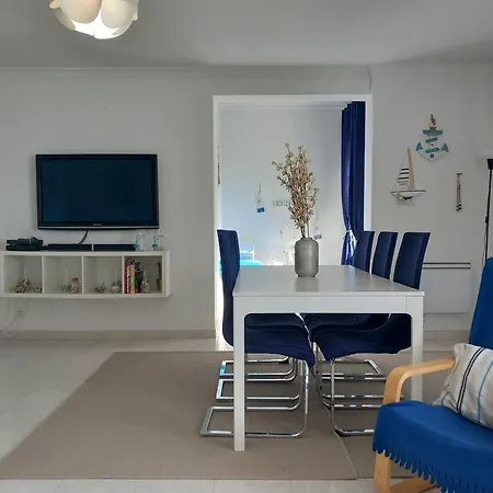 Apartment For 8, With Game & Office